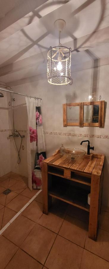 La Boriette Du Rougier Bed & Breakfast Montlaur  ภายนอก รูปภาพ